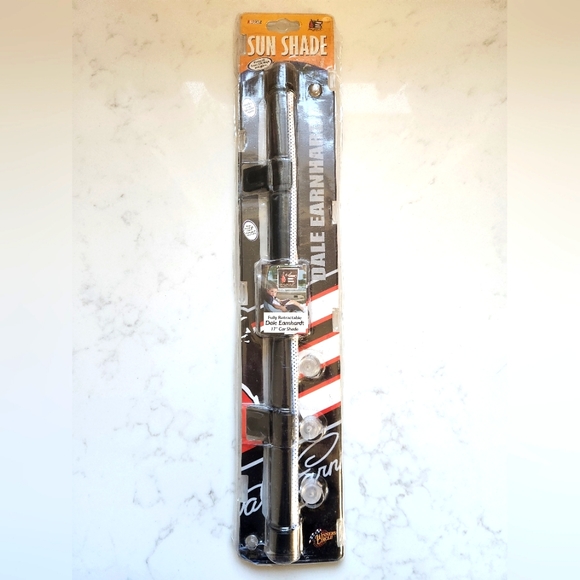 Dale Earnhardt Retractable Car Shade - Picture 1 of 3